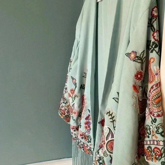 Zara TRF embroidered fringe teal short sleeve vest size s/m - Picture 3 of 8